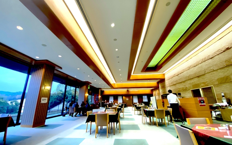 A photo of the Leograd golf course clubhouse interior in Wakayama, Japan.