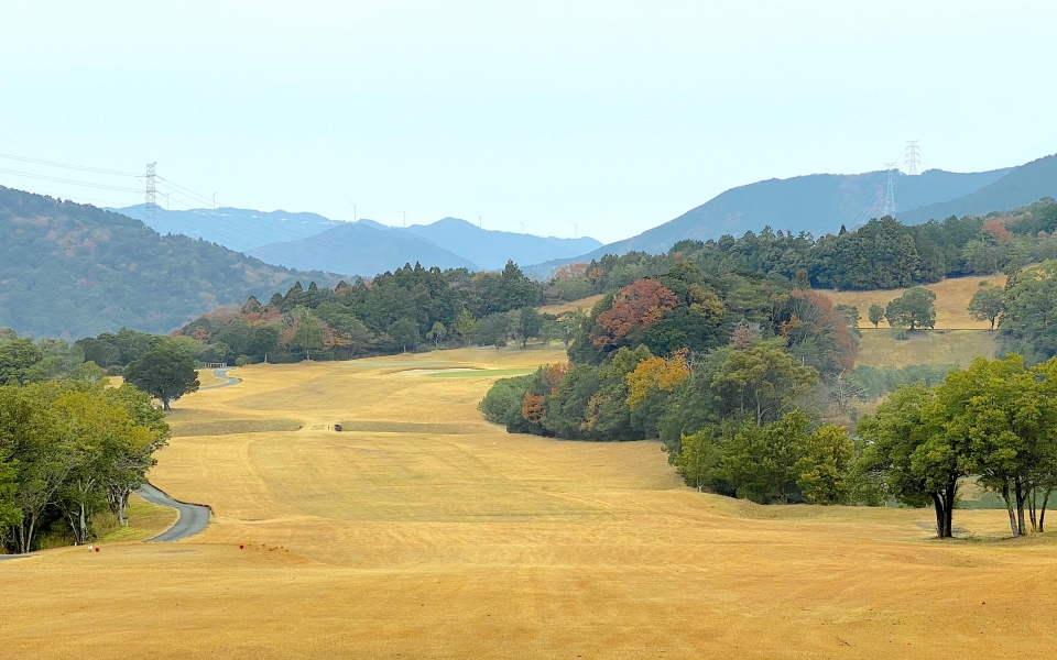 A picture of the Leograd Golf Club in Wakayama, Japan, in early winter